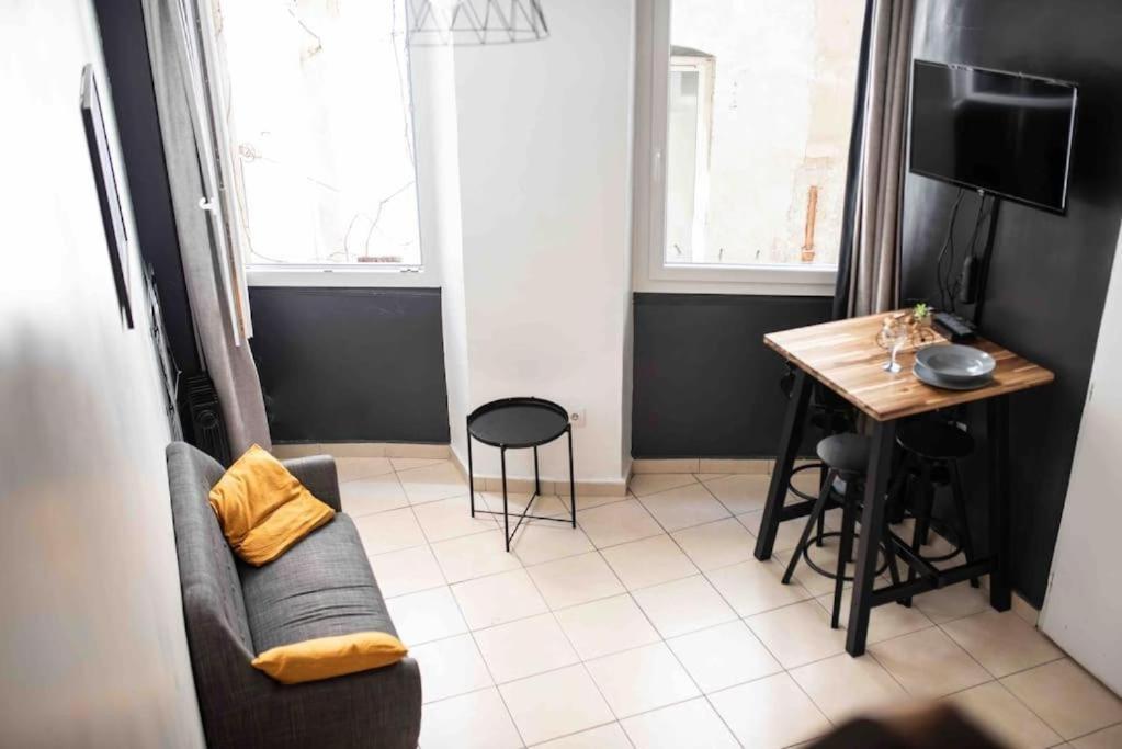 Appartement Tout Equipe Au Coeur Du Vieux Port Marseille Extérieur photo